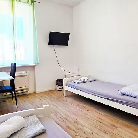 Гостьовий будинок Chillax *